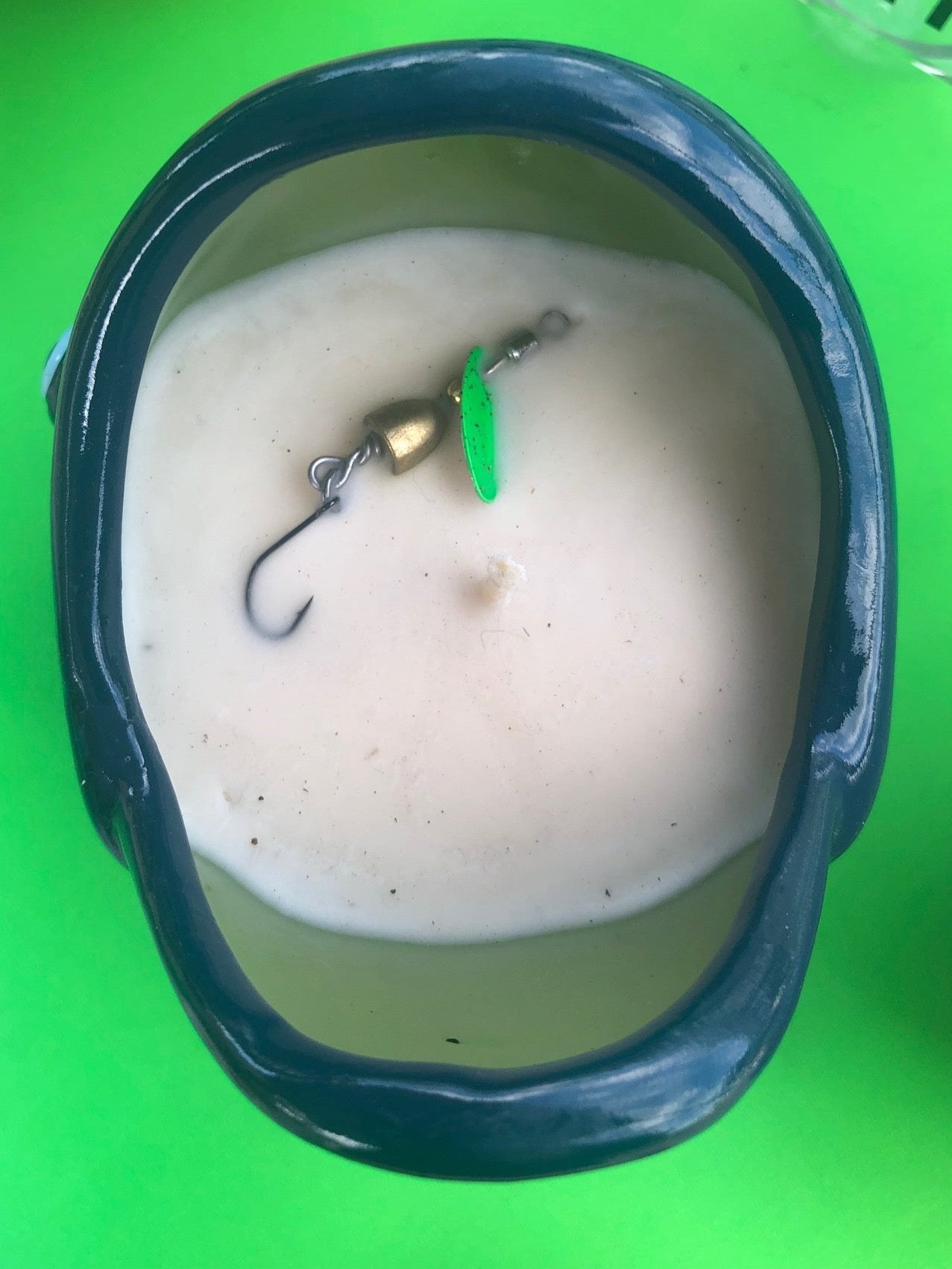 12oz Gone Fishin' Candle